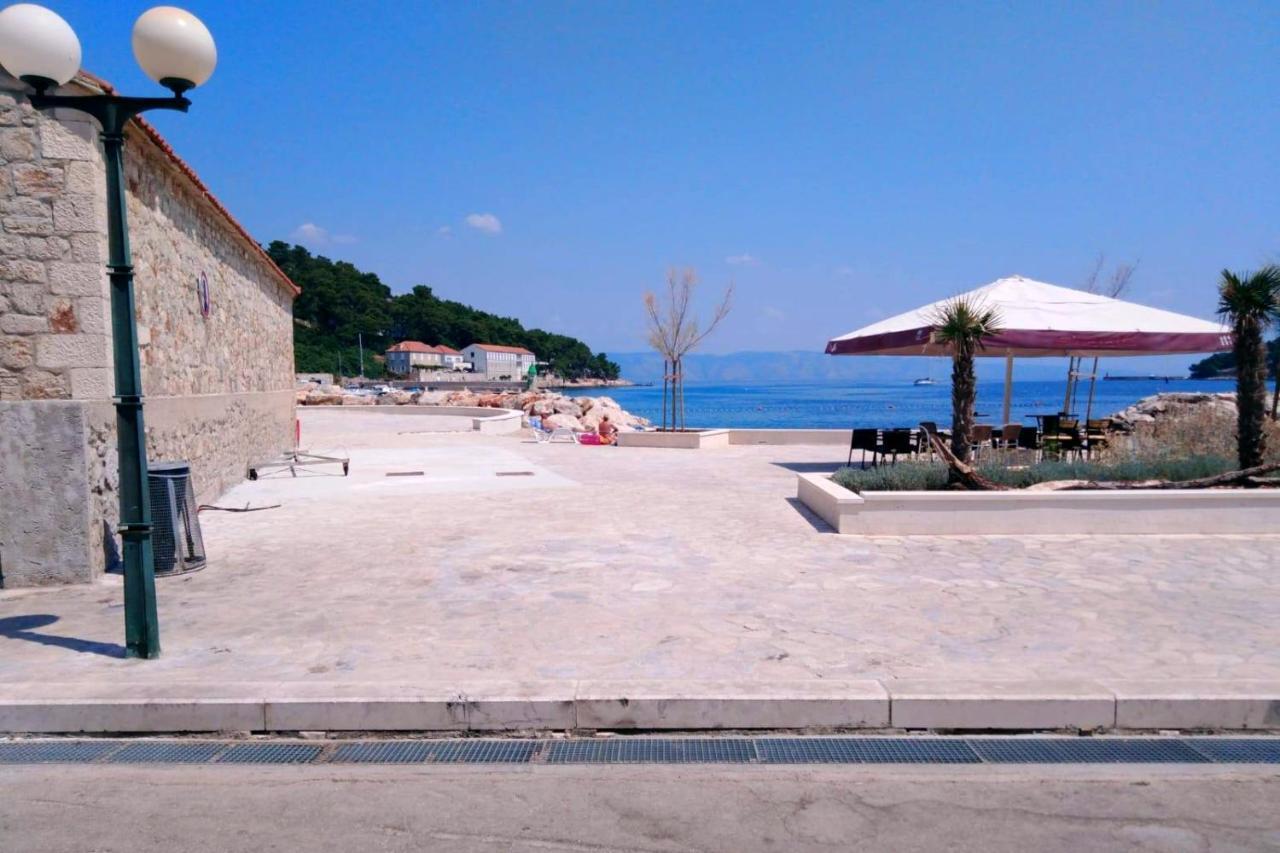 Apartments With A Parking Space Jelsa, Hvar - 8713 Jelsa  Zewnętrze zdjęcie