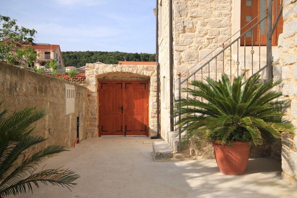 Apartments With A Parking Space Jelsa, Hvar - 8713 Jelsa  Zewnętrze zdjęcie